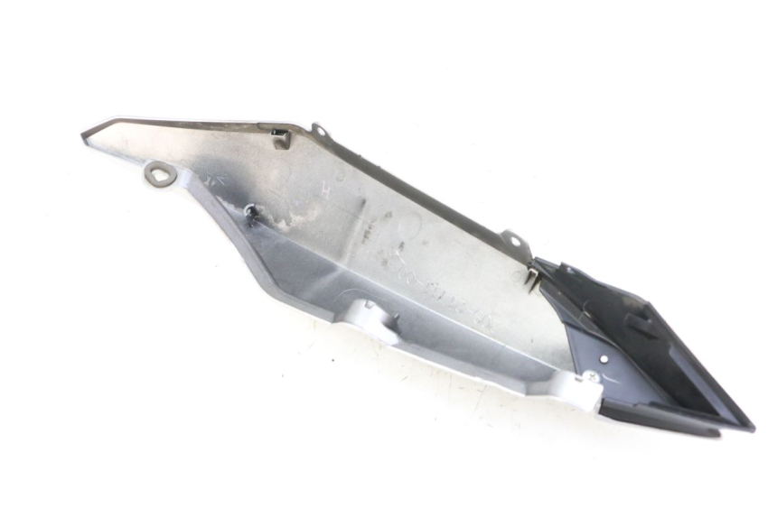 photo de LEWY TYLNY BOK YAMAHA XJ6 600 (2008 - 2016) - Zbliżenie techniczne