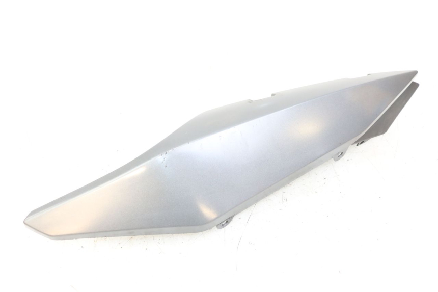 photo de LEWY TYLNY BOK YAMAHA XJ6 ABS 600 (2008 - 2016) - Zbliżenie techniczne