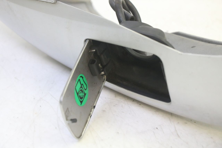 photo de LEWY TYLNY BOK YAMAHA YP MAJESTY 125 (2002 - 2006) - Widok ogólny