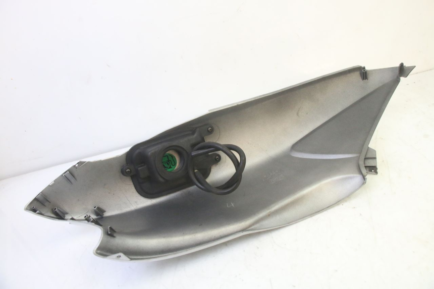 photo de LEWY TYLNY BOK YAMAHA YP MAJESTY 125 (2002 - 2006) - Stan powierzchni