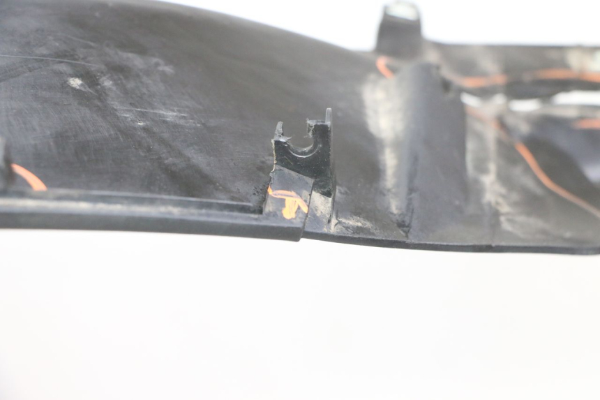 photo de PRAWY PRZEDNI BOK QUADRO 4 4D 350 (2015 - 2018) - Inny kąt widzenia