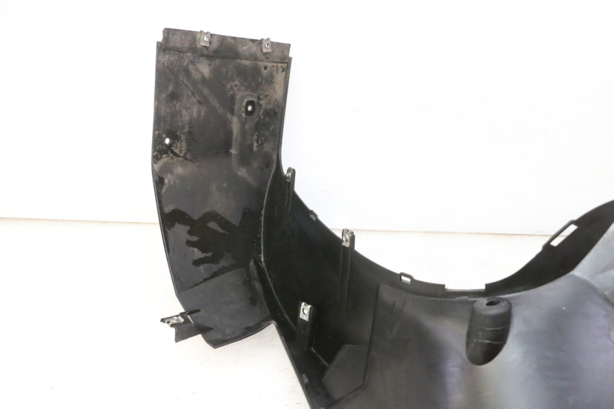 photo de PRAWY PRZEDNI BOK QUADRO 4 4D 350 (2015 - 2018) - Stan powierzchni