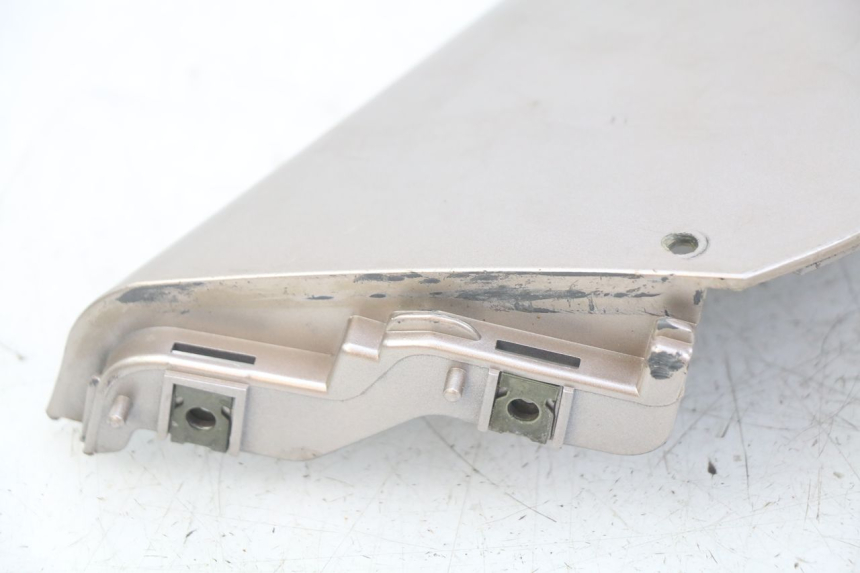 photo de PRAWY PRZEDNI BOK ECCITY ARTELEC 670 1 (2013 - 2017) - Widok produktu