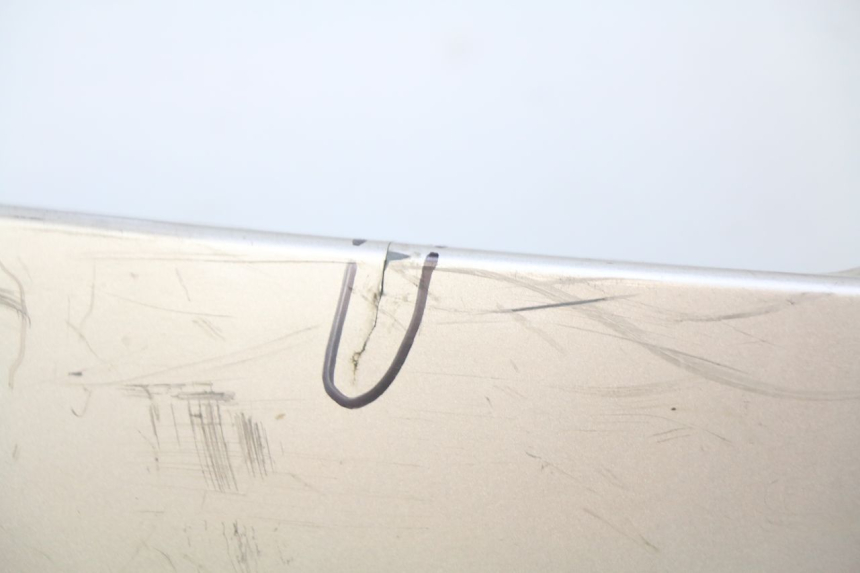 photo de PRAWY PRZEDNI BOK ECCITY ARTELEC 670 1 (2013 - 2017) - Widok z bliska