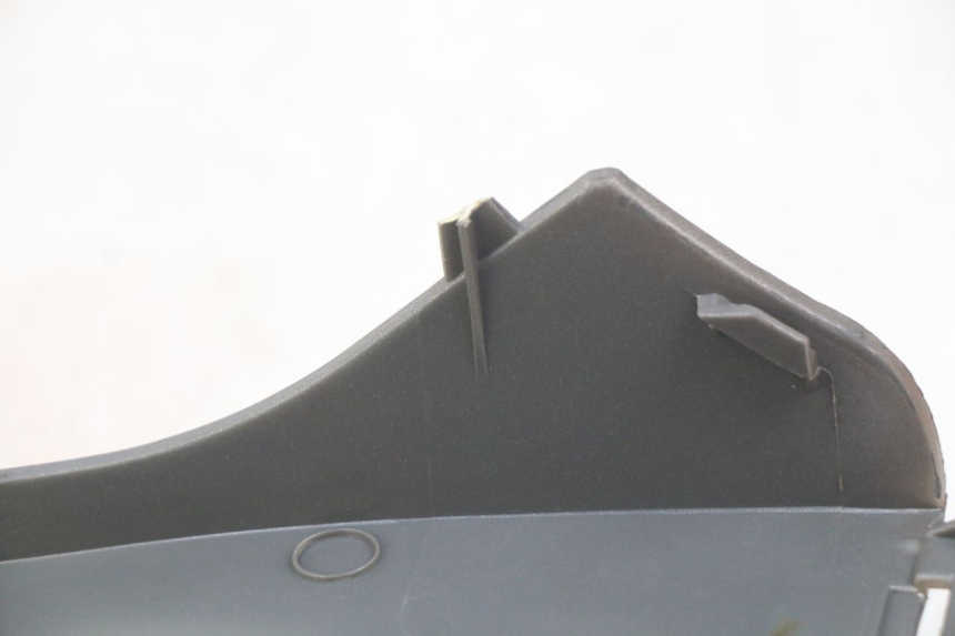 photo de PRAWY PRZEDNI BOK ECCITY ARTELEC 670 1 (2013 - 2017) - Stan powierzchni