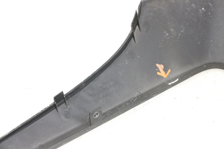 photo de PRAWY PRZEDNI BOK KYMCO DINK STREET 125 (2009 - 2014) - Zoom stanu zużycia