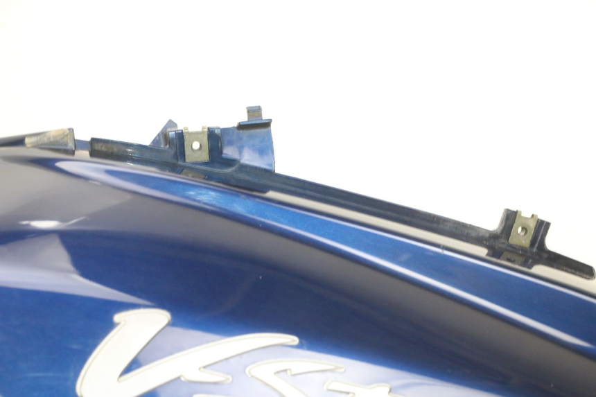 photo de PRAWY PRZEDNI BOK SUZUKI DL V STROM 1000 (2002 - 2007) - Szczegóły charakterystyczne