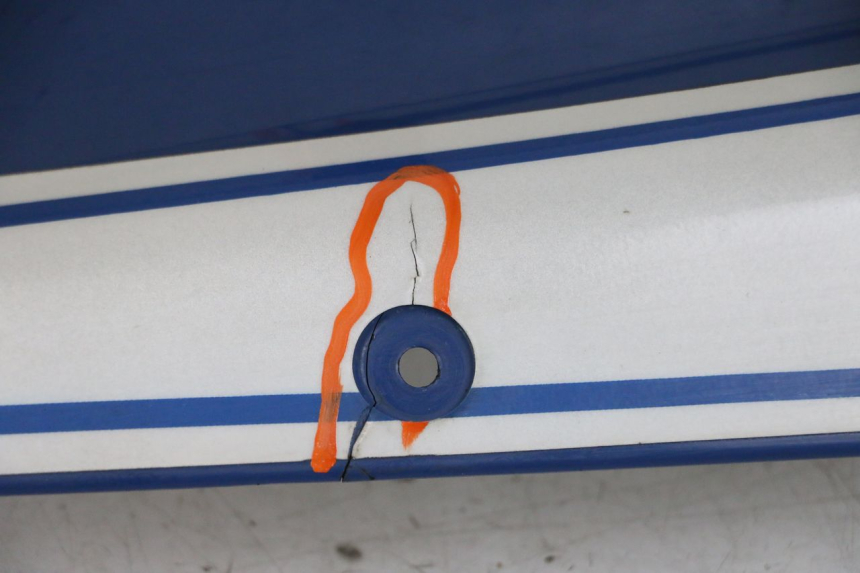 photo de PRAWY PRZEDNI BOK YAMAHA FJR ABS 1300 (2006 - 2012) - Szczegóły charakterystyczne