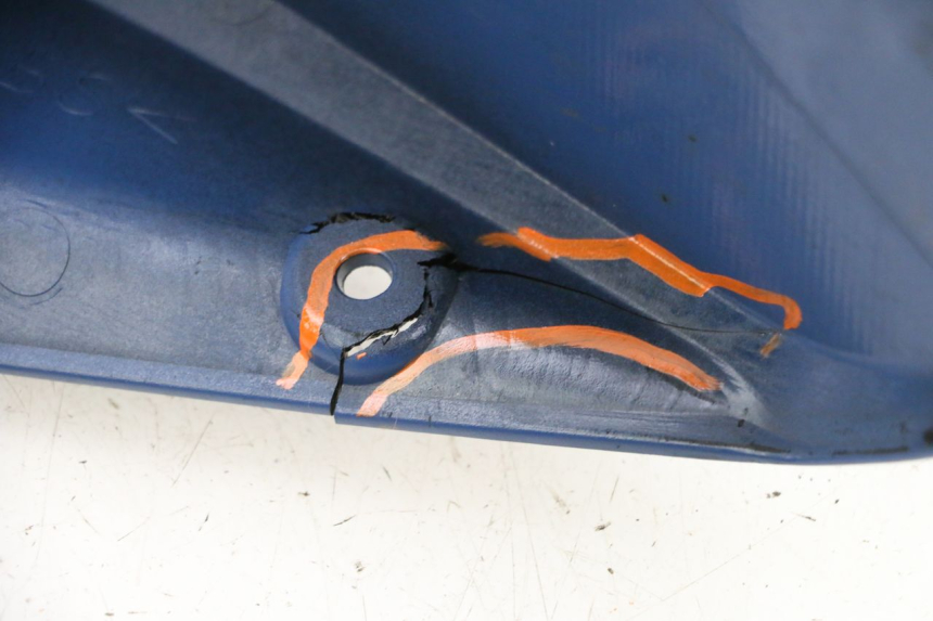 photo de PRAWY PRZEDNI BOK YAMAHA FJR ABS 1300 (2006 - 2012) - Zbliżenie techniczne