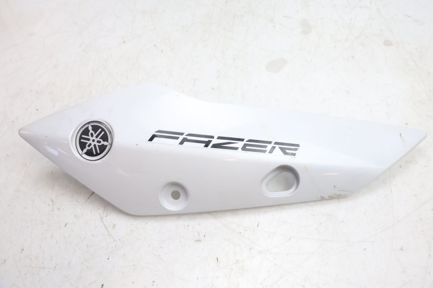 photo de PRAWA PRZEDNIA BOCZNA OSŁONA YAMAHA FZ8 800 (2010 - 2016) - Widok główny