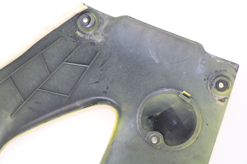 photo de PRAWY PRZEDNI BOK SUZUKI GSXF GSX F 600 (1988 - 1997) - Część sprawdzona