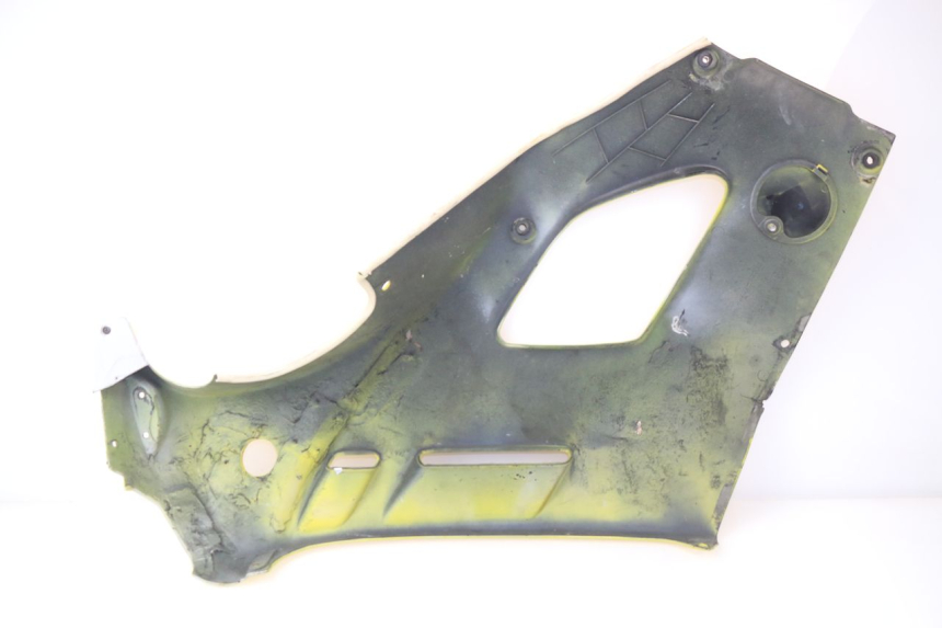 photo de PRAWY PRZEDNI BOK SUZUKI GSXF GSX F 600 (1988 - 1997) - Oznaczenia i referencje