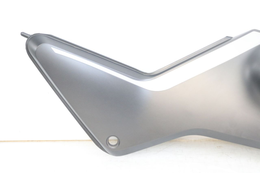 photo de PRAWY PRZEDNI BOK HUSQVARNA SVARTPILEN 401 (2018 - 2023) - Część sprawdzona