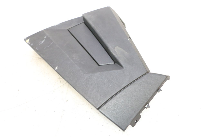 photo de PRAWA PRZEDNIA BOCZNA OSŁONA KEEWAY MATRIX RX9 125 (2006 - 2007) - Zbliżenie techniczne