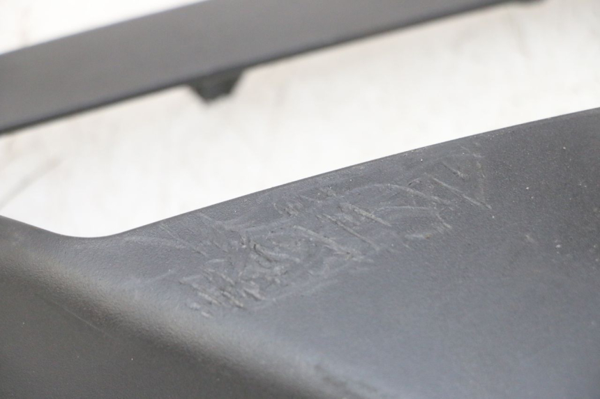 photo de PRAWY PRZEDNI BOK GILERA NEXUS 125 (2009 - 2013) - Zoom stanu zużycia