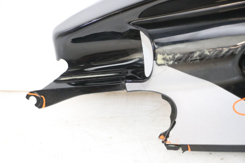 photo de PRAWY PRZEDNI BOK HONDA NSR R 125 (1994 - 2003) - Punkty mocowania