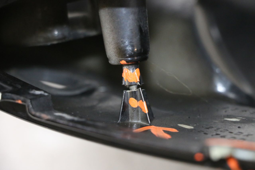 photo de PRAWY PRZEDNI BOK HONDA NSR R 125 (1994 - 2003) - Inny kąt widzenia