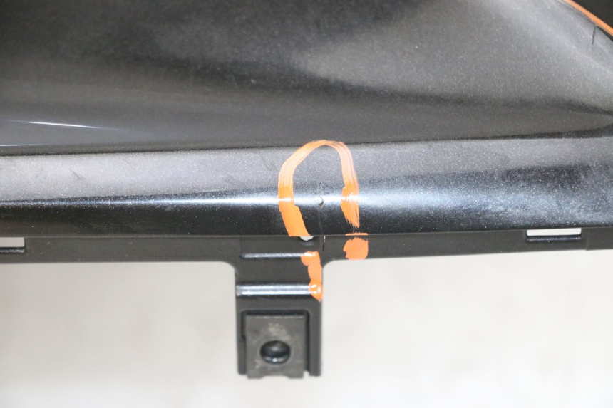 photo de PRAWY PRZEDNI BOK HONDA NTV DEAUVILLE ABS 700 (2007 - 2016) - Struktura - zbliżenie