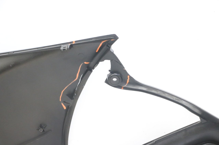 photo de PRAWY PRZEDNI BOK HONDA NTV DEAUVILLE ABS 700 (2007 - 2016) - Oznaczenia i referencje