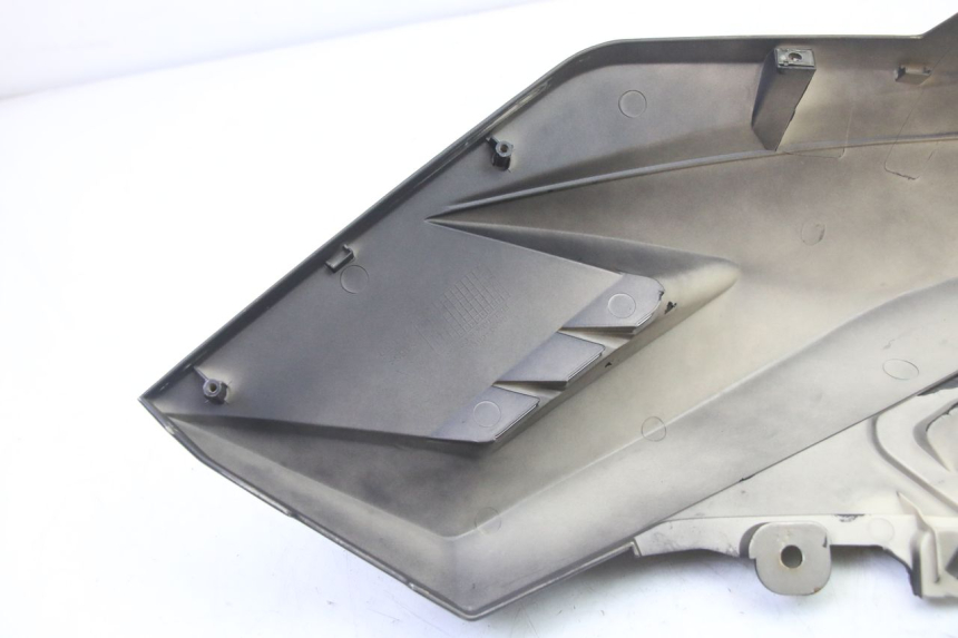 photo de PRAWY PRZEDNI BOK MAG POWER R-STREET 50 (2016 - 2025) - Punkty mocowania