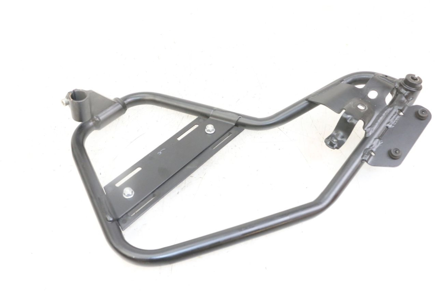 photo de PRAWY PRZEDNI BOK ROYAL ENFIELD HYMALAYAN 410 (2016 - 2023) - Szczegół części