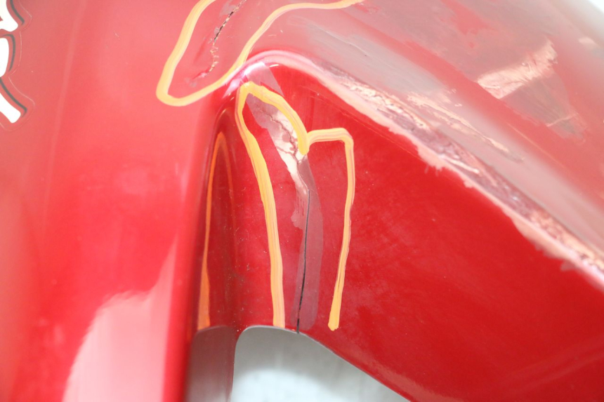 photo de PRAWY PRZEDNI BOK TRIUMPH SPRINT 900 (1995 - 1998) - Szczegóły charakterystyczne