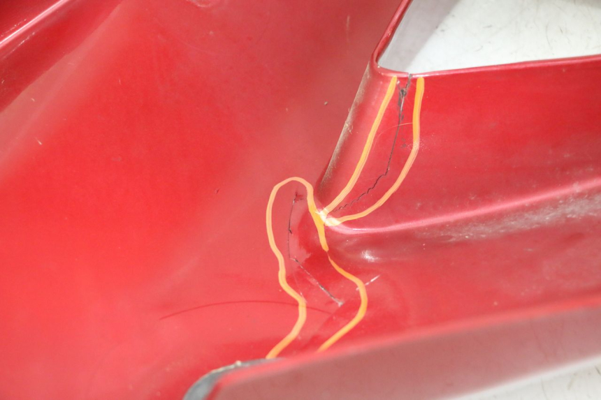 photo de PRAWY PRZEDNI BOK TRIUMPH SPRINT 900 (1995 - 1998) - Zoom stanu zużycia