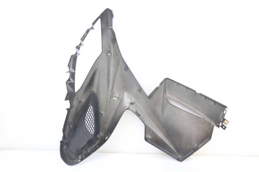 photo de PRAWY PRZEDNI BOK KYMCO SUPER 8 125 (2008 - 2015) - Zbliżenie techniczne