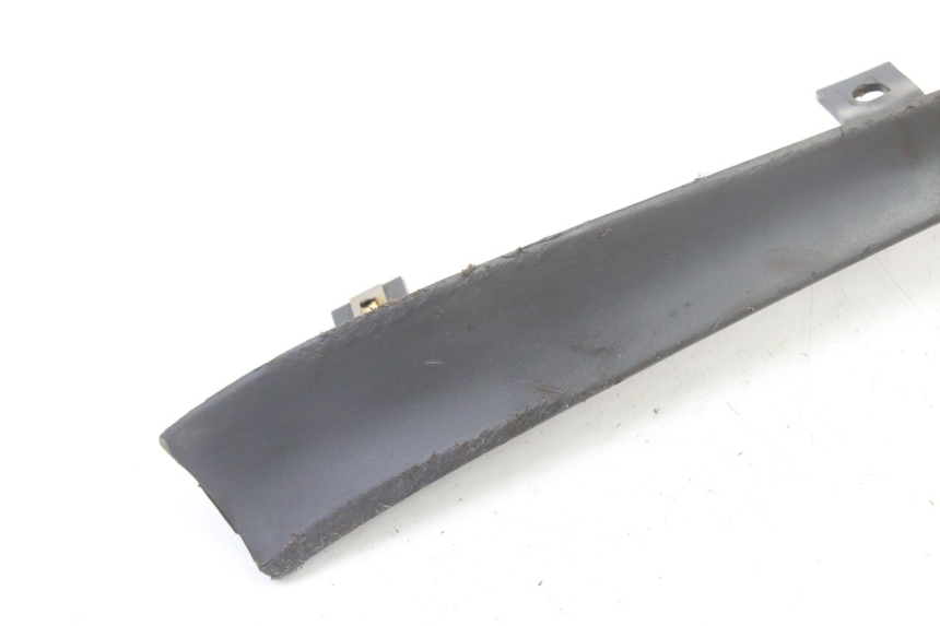 photo de PRAWY PRZEDNI BOK PIAGGIO SUPER LX 125 (2000 - 2003) - Szczegół części