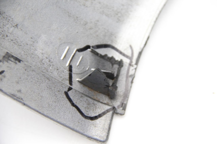 photo de PRAWY PRZEDNI BOK SUZUKI UC EPICURO 125 (1999 - 2003) - Zoom stanu zużycia