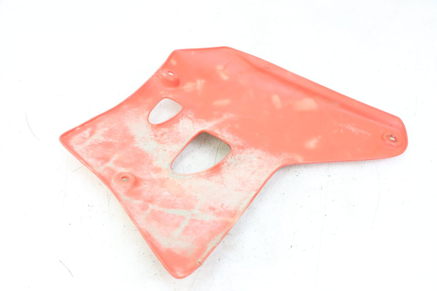 photo de PRAWY PRZEDNI BOK PEUGEOT XP6 50 (1997 - 2003) - Inny kąt widzenia