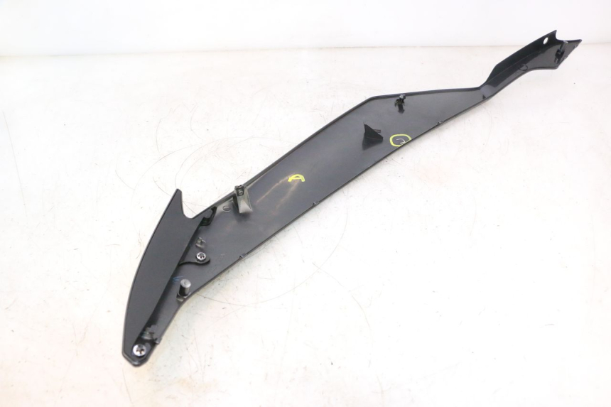 photo de PRAWA PRZEDNIA BOCZNA OSŁONA YAMAHA YZF R6 600 (2008 - 2009) - Widok produktu