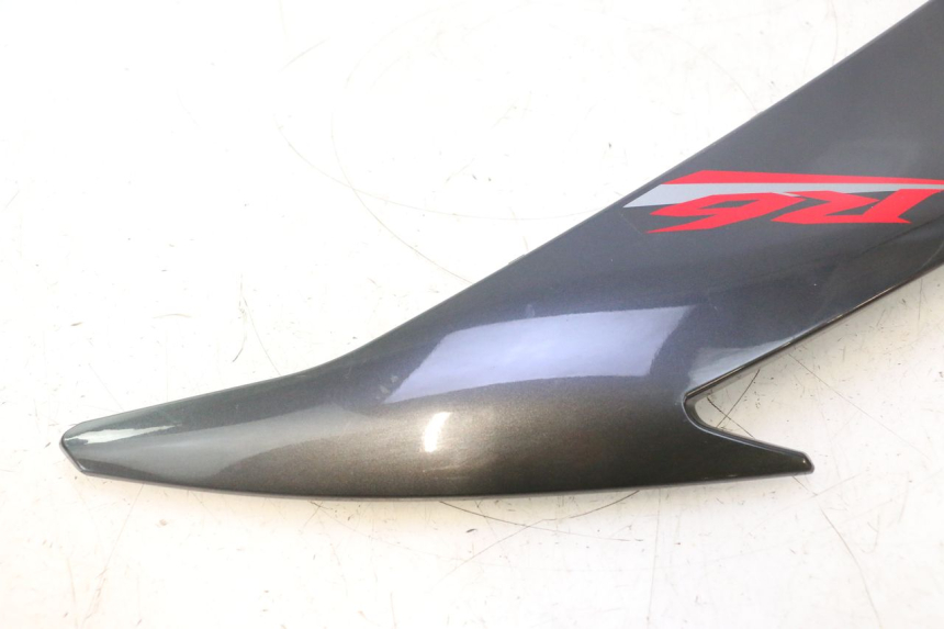 photo de PRAWA PRZEDNIA BOCZNA OSŁONA YAMAHA YZF R6 600 (2008 - 2009) - Szczegóły charakterystyczne