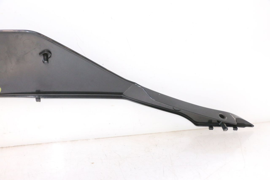 photo de PRAWA PRZEDNIA BOCZNA OSŁONA YAMAHA YZF R6 600 (2008 - 2009) - Część sprawdzona
