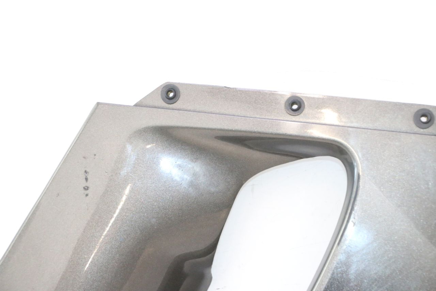 photo de PRAWY PRZEDNI BOK KAWASAKI ZZR 600 (1995 - 2004) - Zoom stanu zużycia