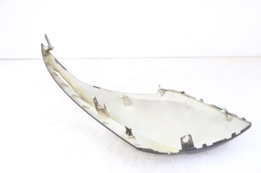 photo de LEWY PRZEDNI BOK PANELU PEUGEOT CITYSTAR 50 (2013 - 2017) - Zbliżenie techniczne