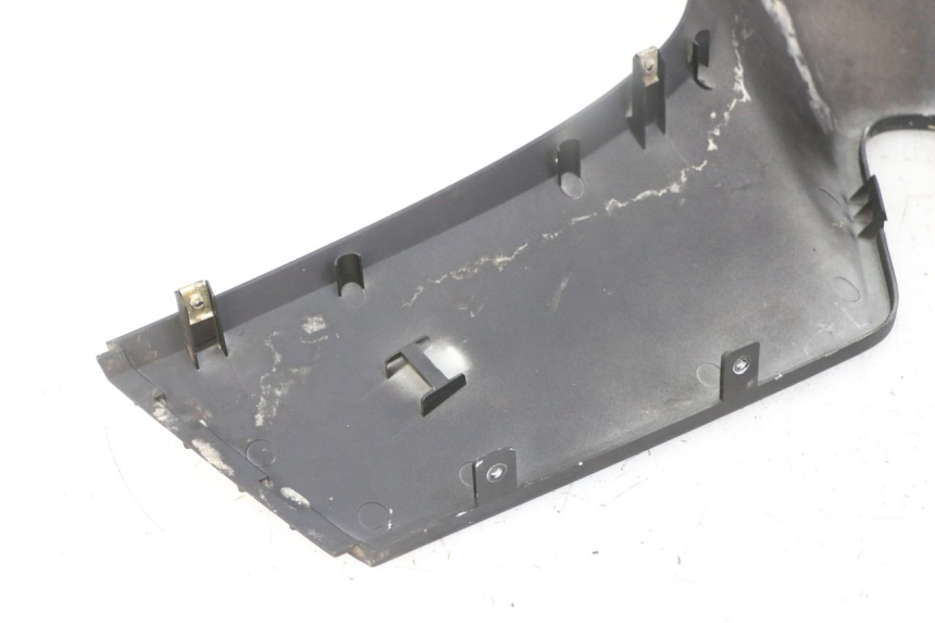 photo de LEWY PRZEDNI BOK KYMCO DINK STREET 125 (2009 - 2014) - Zbliżenie techniczne