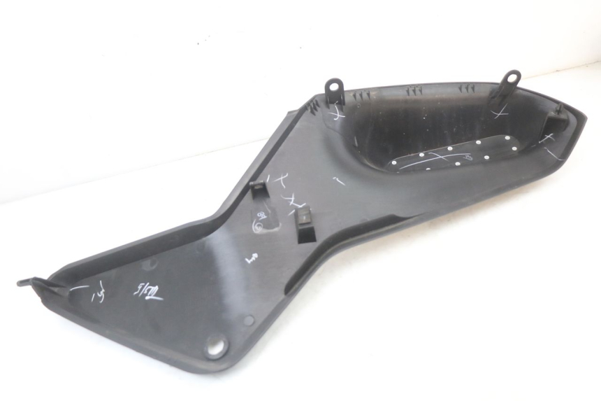 photo de LEWY PRZEDNI BOK HUSQVARNA SVARTPILEN 401 (2018 - 2023) - Widok ogólny