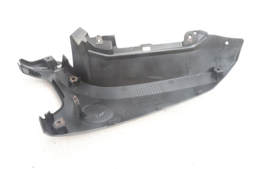 photo de DOLNA LEWA PRZEDNIA BOCZNA OSŁONA YAMAHA N-MAX NMAX 125 (2021 - 2024) - Stan powierzchni