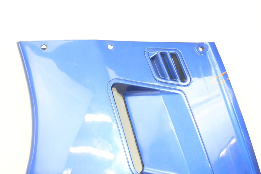 photo de LEWY PRZEDNI BOK KAWASAKI GTR 1000 (1994 - 2004) - Szczegóły charakterystyczne