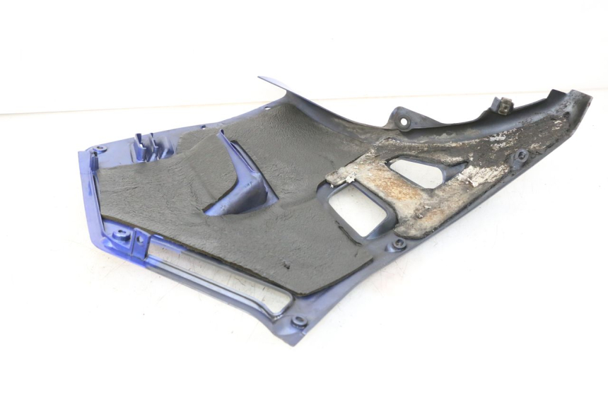 photo de LEWY PRZEDNI BOK KAWASAKI GTR 1000 (1994 - 2004) - Zoom stanu zużycia