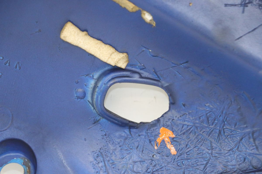 photo de LEWY PRZEDNI BOK KAWASAKI ZR7 ZR-7 S 750 (1999 - 2004) - Stan powierzchni