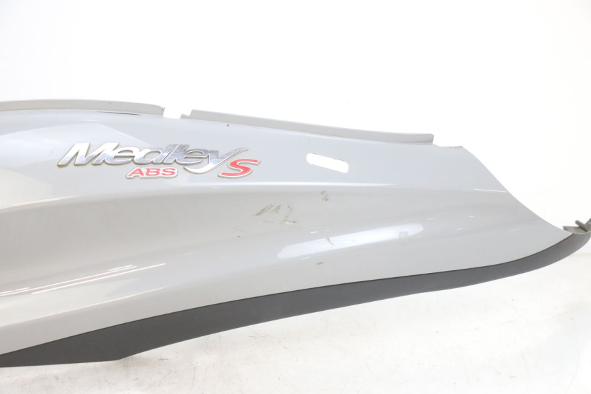 photo de LEWY PRZEDNI BOK PIAGGIO MEDLEY 125 (2016 - 2023) - Widok ogólny