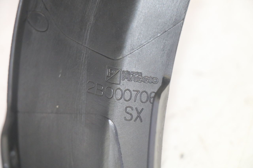 photo de LEWY PRZEDNI BOK PIAGGIO MP3 HPE 350 (2018 - 2020) - Widok ogólny