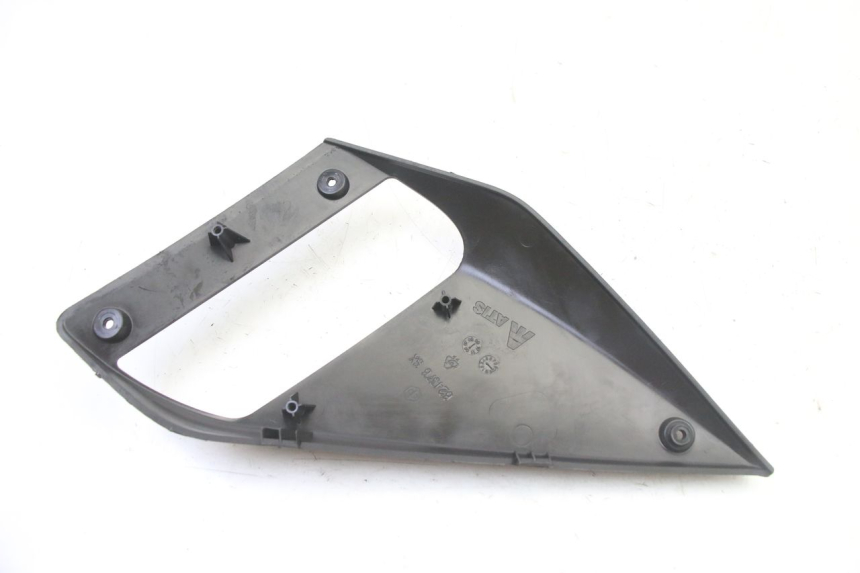 photo de LEWY PRZEDNI BOK GILERA NEXUS 125 (2009 - 2013) - Zbliżenie techniczne