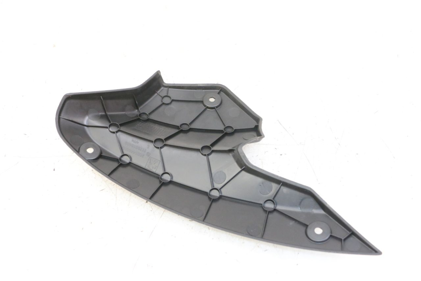 photo de LEWY PRZEDNI BOK PEUGEOT KISBEE 4T 50 (2018 - 2022) - Szczegół części