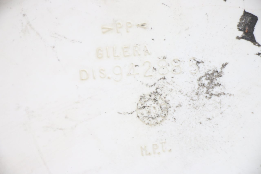 photo de LEWY PRZEDNI BOK GILERA RK 50 (1996 - 1999) - Zoom stanu zużycia