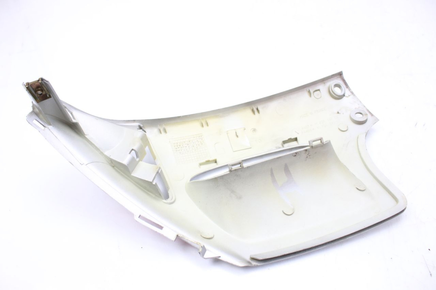 photo de LEWY PRZEDNI BOK PEUGEOT SPEEDFIGHT LC 50 (1996 - 2002) - Zbliżenie techniczne