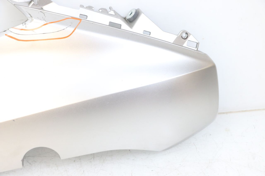 photo de LEWY PRZEDNI BOK YAMAHA XMAX X-MAX ABS 125 (2017 - 2020) - Szczegóły charakterystyczne