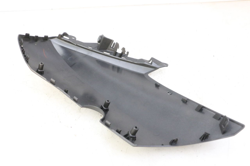 photo de LEWY PRZEDNI BOK PANELU YAMAHA XMAX X-MAX 125 (2021 - 2025) - Szczegół części